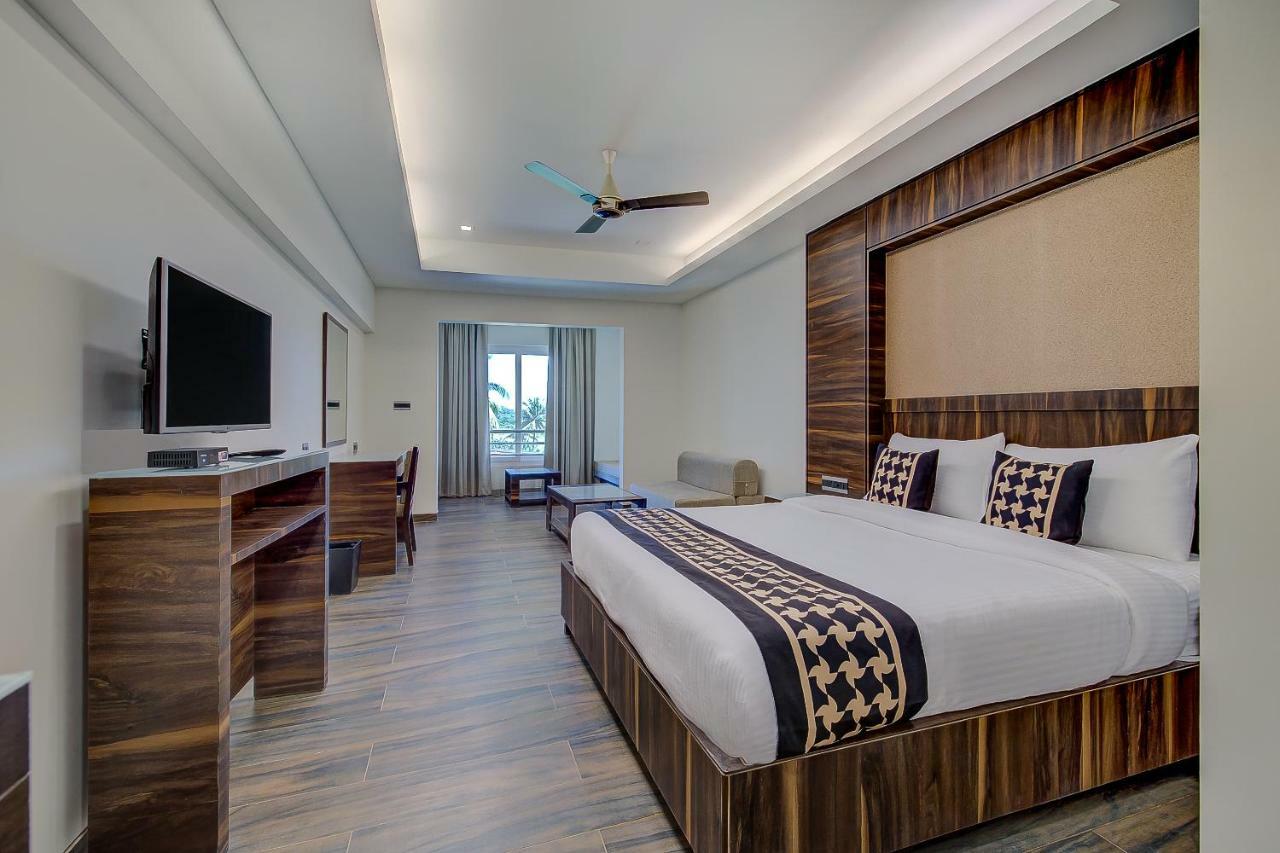 Collection O 30010 Calangute 3*